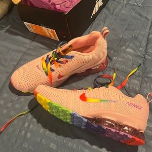 Women’s Pink Colorful Nike Size 8